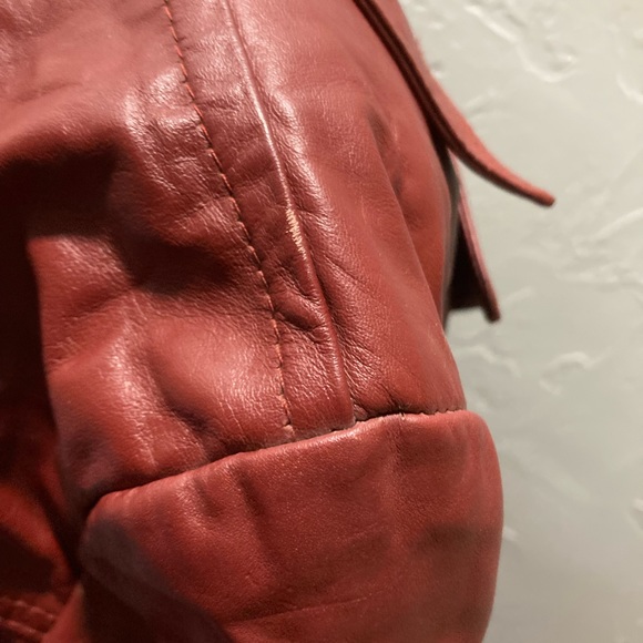 Montgomery Ward
Vintage brown/red leather coat
44L - Picture 10 of 14